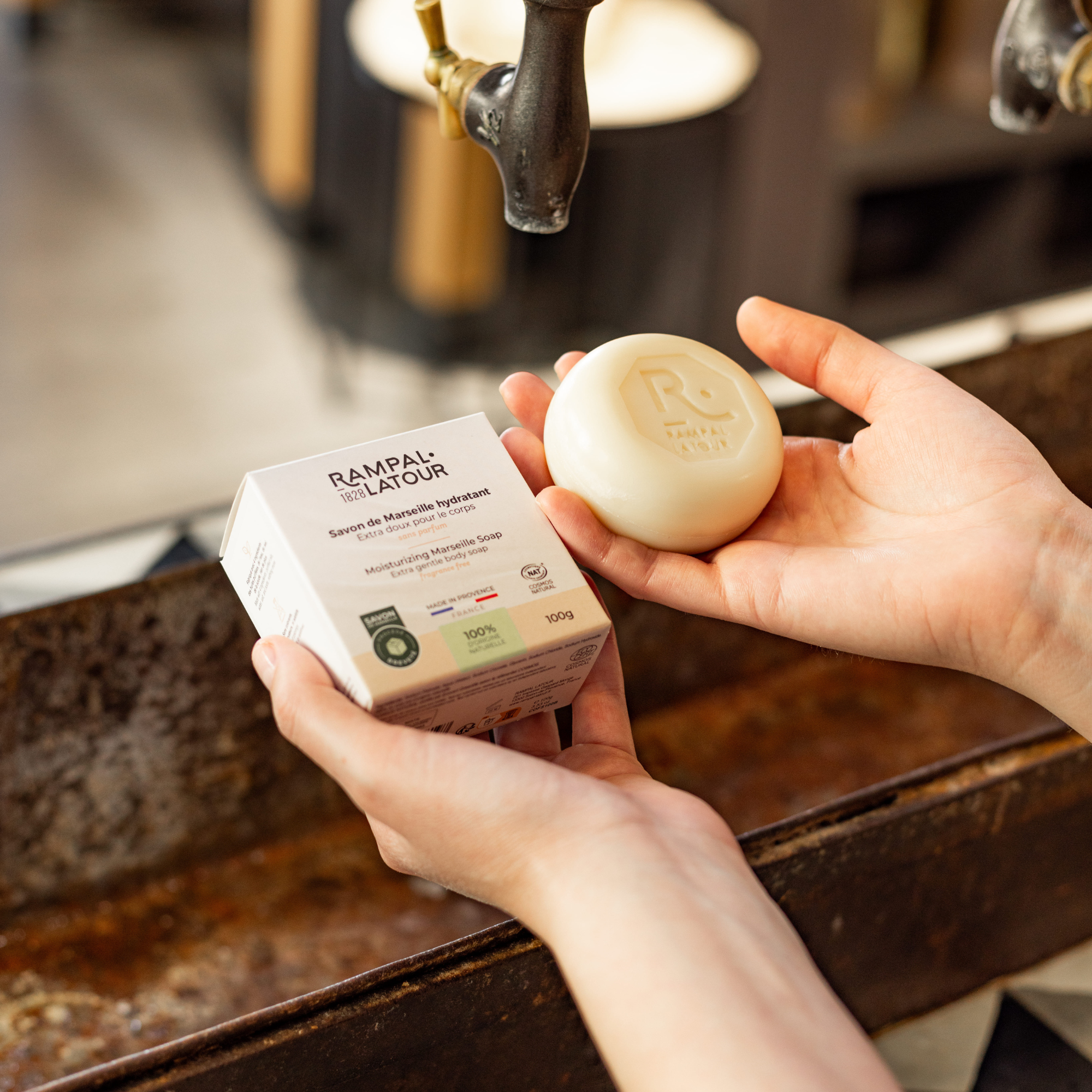 Savon de Marseille Hydratant Extra doux pour le corps 100g