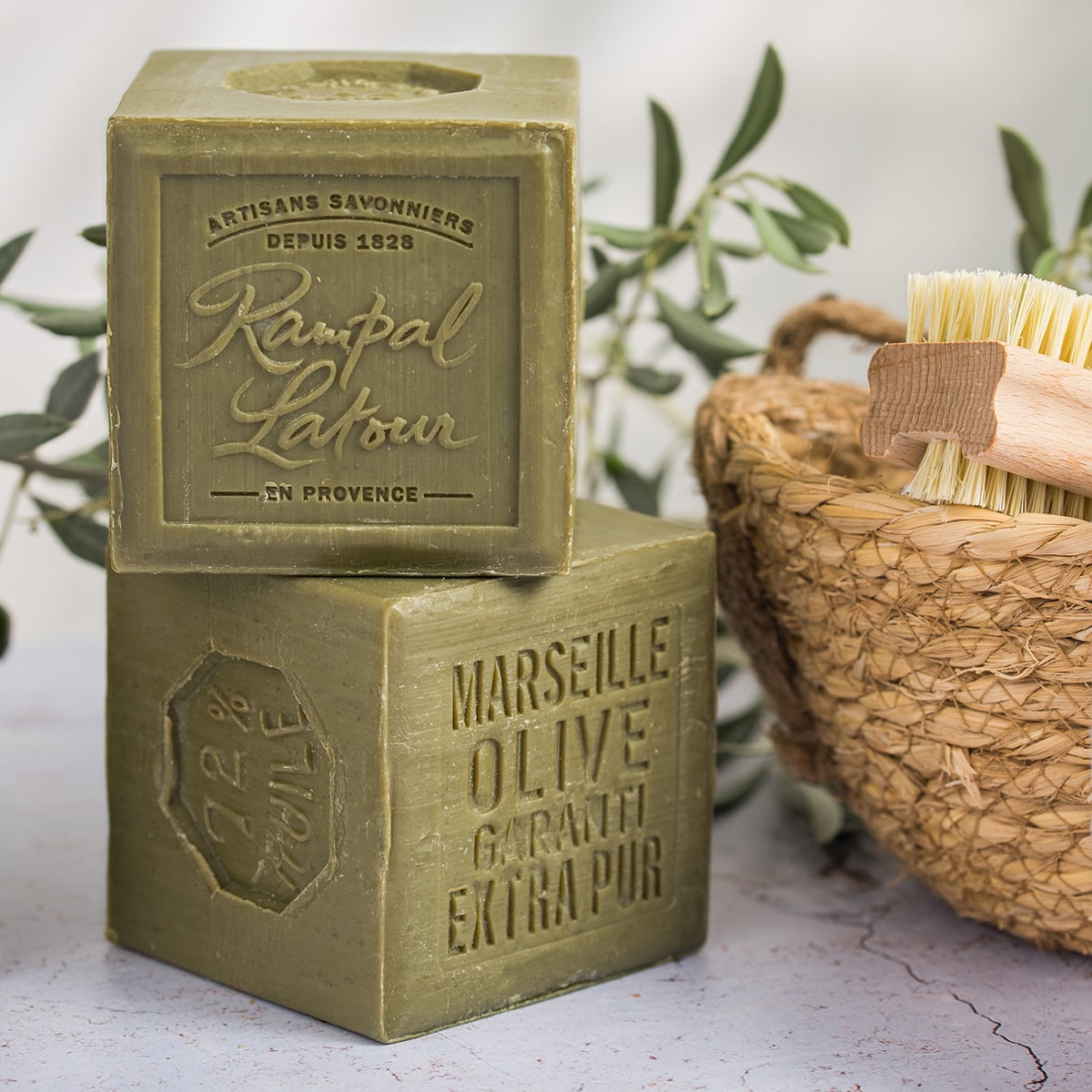 Carton de 10 cubes de savon de Marseille à l'huile d'olive - Cosmos Natural