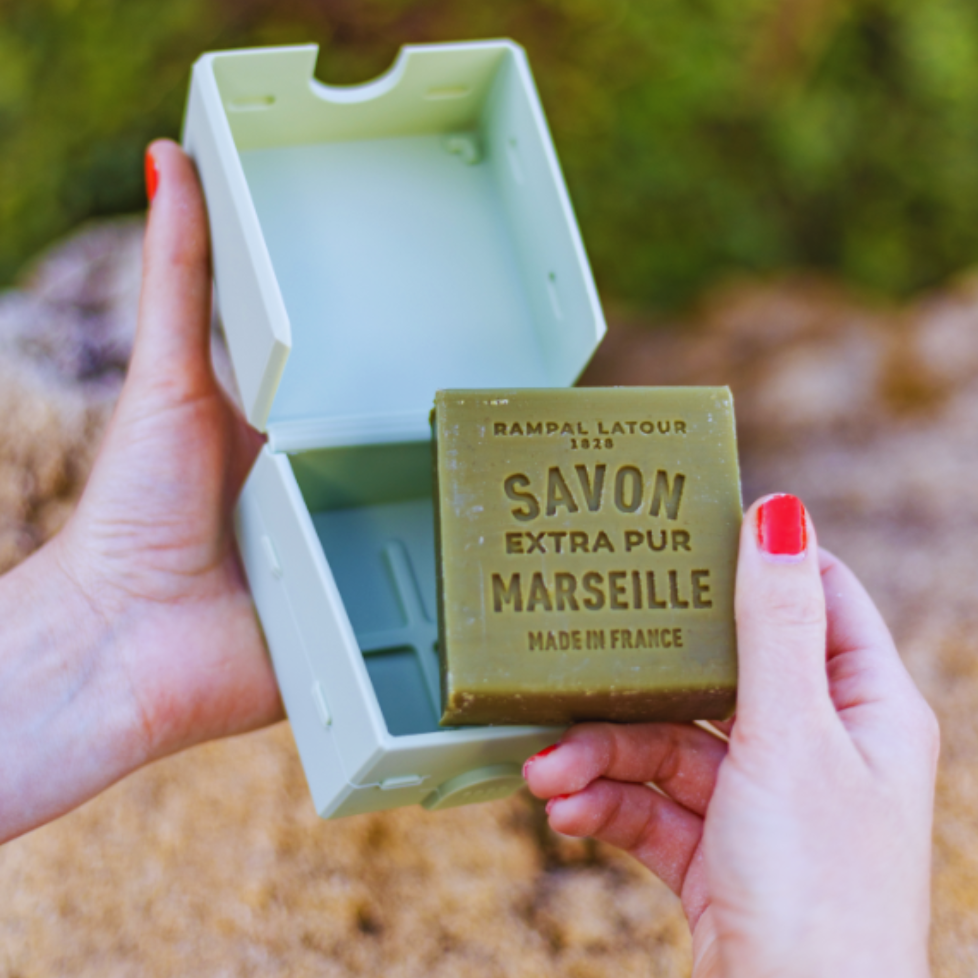 Porte savon pour savon de Marseille 150g Vert feuille